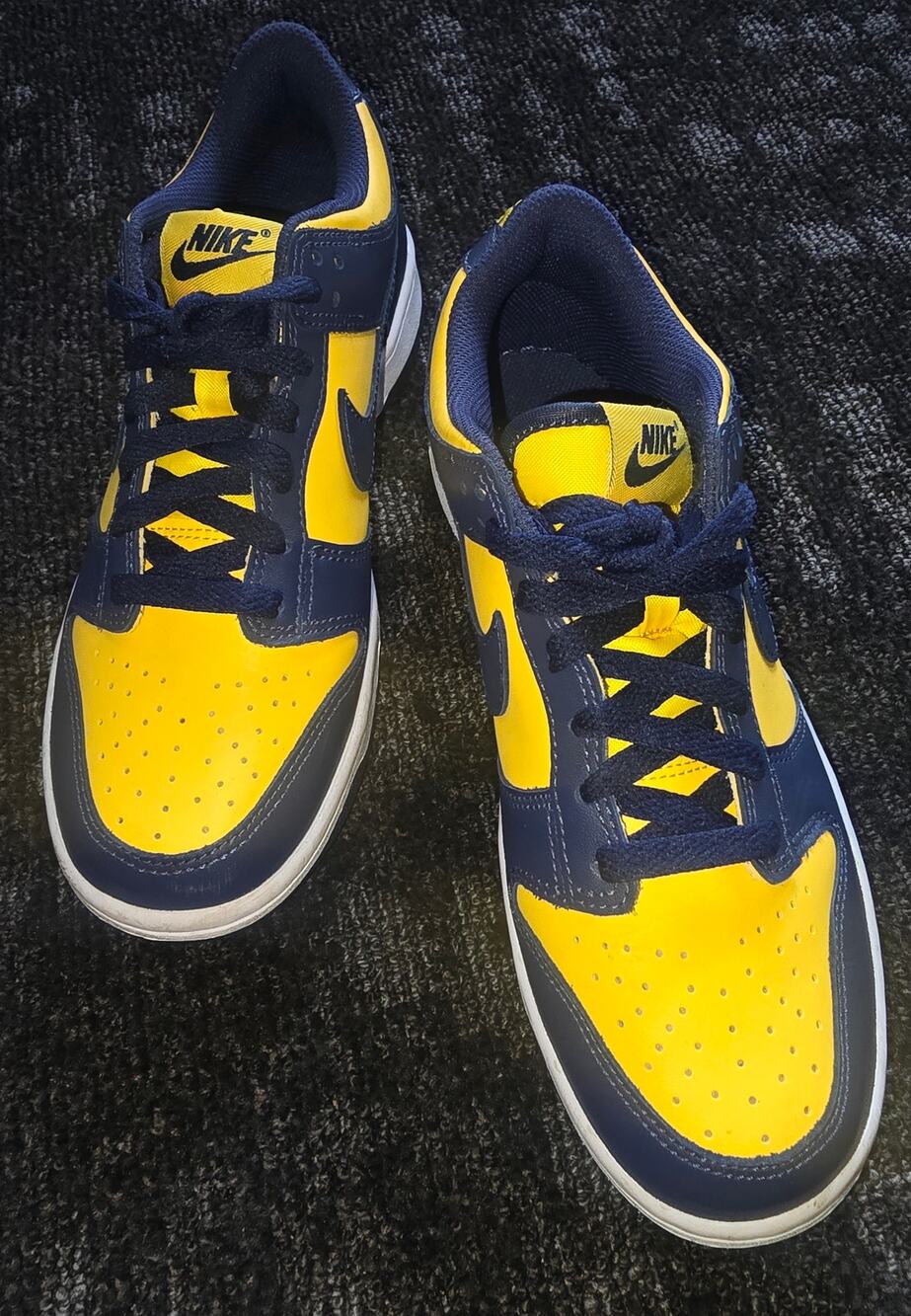 Nike Dunk Low Michigan 2021 Size 7Y (Womens 8.5 / Mens 7) Yellow Navy